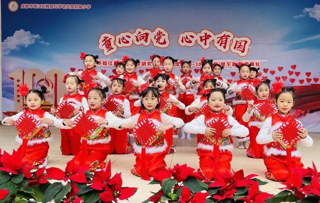 喜欢的女生和父母吵架了怎么安慰？游戏画面
