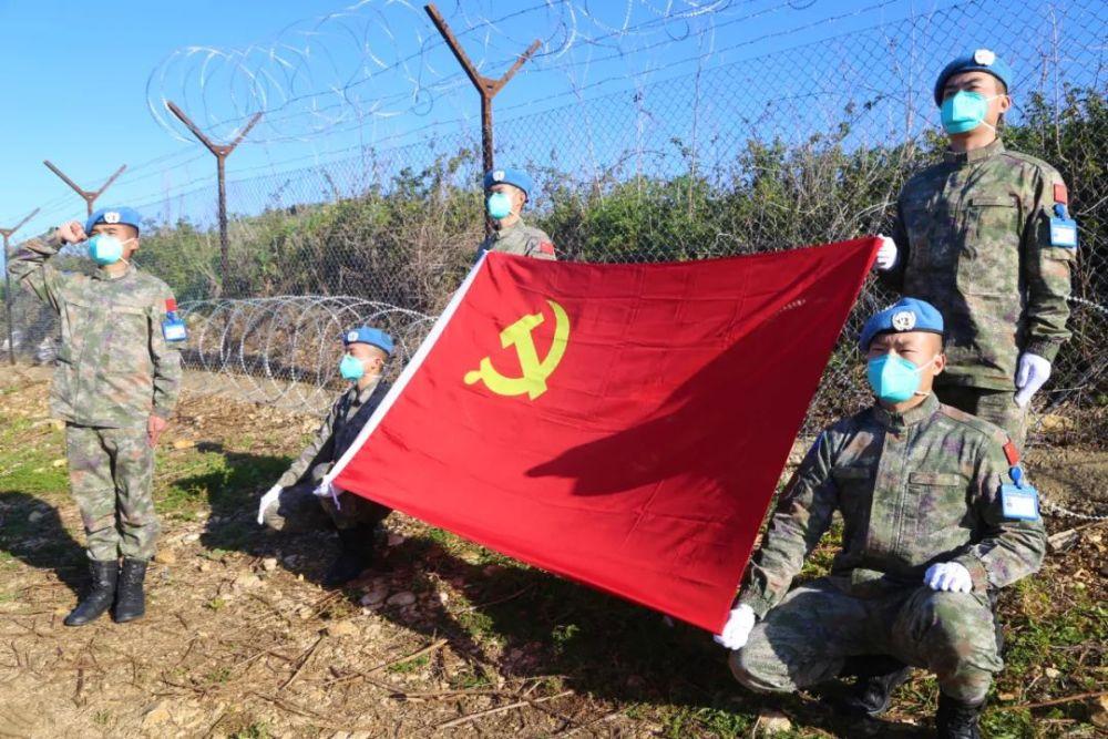 曝52岁汪峰娶网红陈露!两人逛街被偶遇,女方社交账号曝光